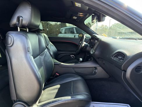 Used 2016 Dodge Challenger R/T Plus image 17