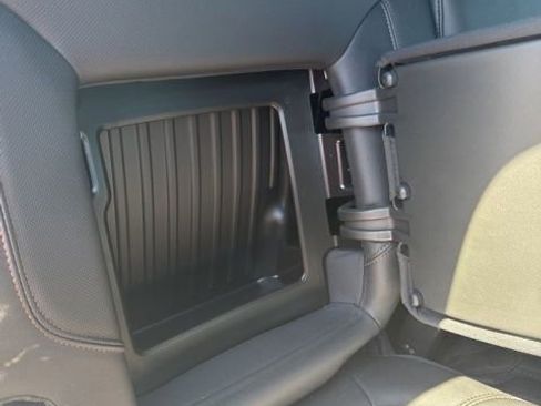 Used 2022 GMC Sierra 2500 AT4 w/ AT4 Premium Plus Package image 19