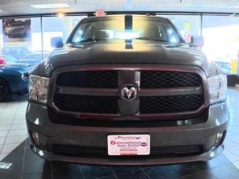 Used 2016 RAM 1500 Express image 3