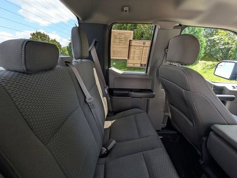 Used 2018 Ford F150 XLT w/ Equipment Group 302A Luxury AWD/4WD image 32