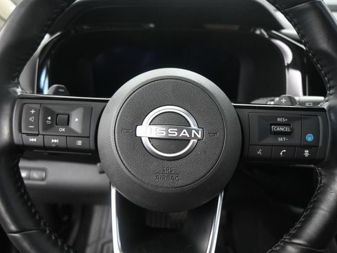 Used 2024 Nissan Pathfinder Platinum w/ Cargo Package AWD/4WD image 11