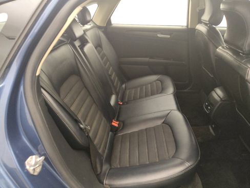 Used 2018 Ford Fusion SE w/ Equipment Group 201A FWD image 19