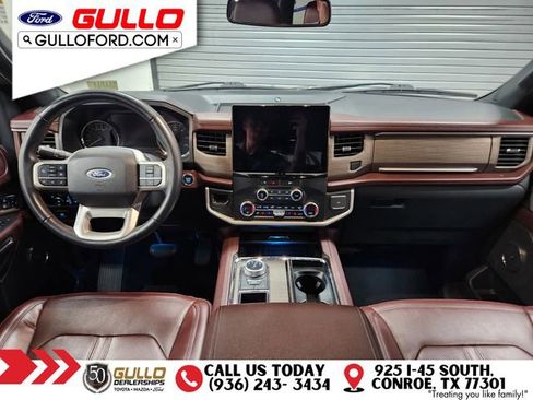 Used 2023 Ford Expedition Max Limited image 11