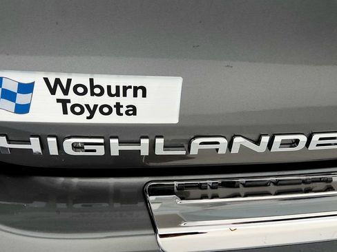 Certified 2026 Toyota Highlander Platinum AWD/4WD image 13