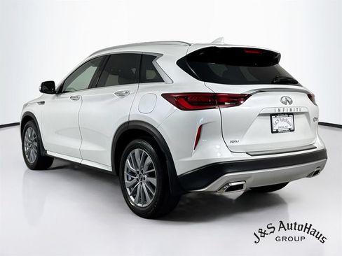 Used 2023 INFINITI QX50 Luxe AWD/4WD image 5