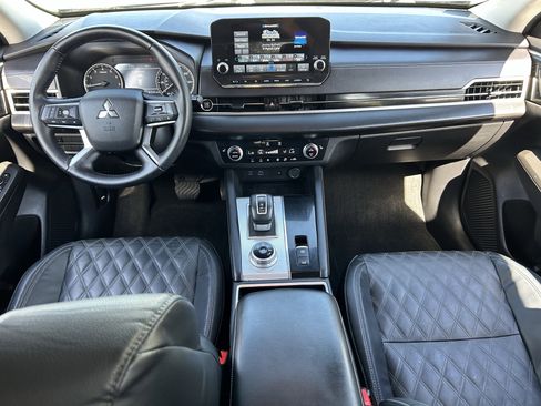 Used 2022 Mitsubishi Outlander SEL image 13