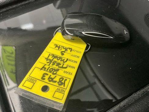 Used 2014 Tesla Model S image 31