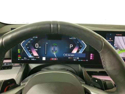 Used 2024 BMW 540i xDrive image 33