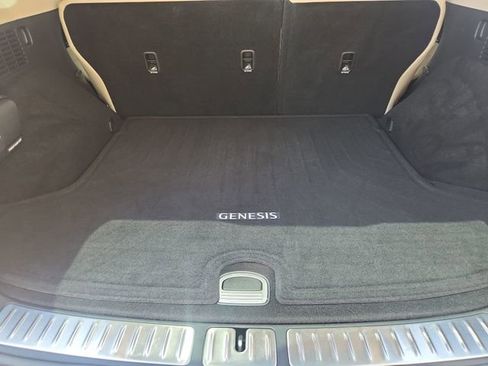 Used 2025 Genesis GV70 2.5T AWD/4WD image 25