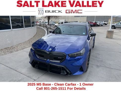 Used 2025 BMW M5 w/ Carbon Package image 1
