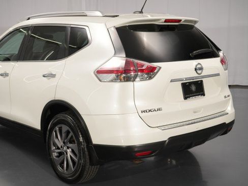Used 2016 Nissan Rogue SL w/ SL Premium Package image 18