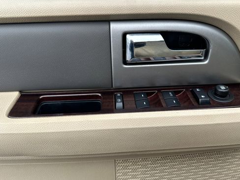 Used 2011 Ford Expedition XLT w/ 201A Rapid Spec Order Code image 11