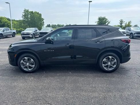 Used 2024 Chevrolet Blazer LT w/ Convenience Package AWD/4WD image 6