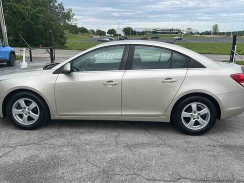 Used 2016 Chevrolet Cruze LT FWD image 5