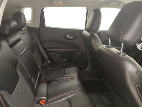 Used 2018 Jeep Compass Trailhawk w/ Safe & Security Group image 19