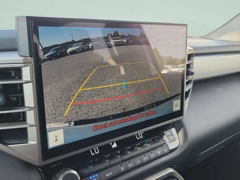 Certified 2025 Toyota Tundra Limited AWD/4WD image 17