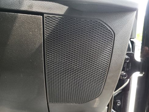 Used 2025 Jeep Wrangler Unlimited Rubicon 4xe w/ Convenience Group image 29