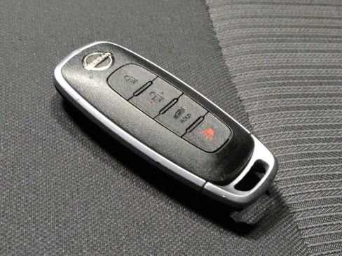 Used 2024 Nissan Sentra SV image 32