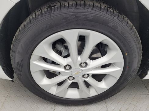 Used 2020 Chevrolet Spark LT image 31