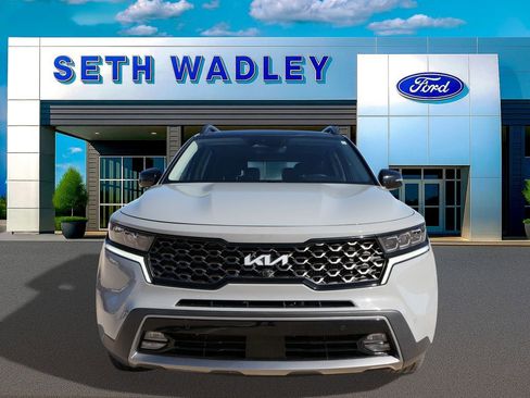 Used 2023 Kia Sorento SX Prestige image 4