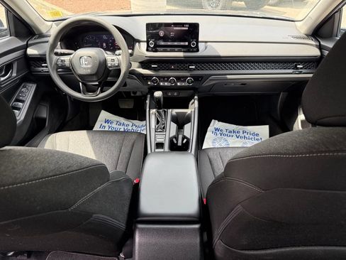 Used 2023 Honda Accord EX image 24