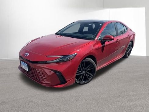 Used 2025 Toyota Camry XSE w/ Premium Plus Package image 5