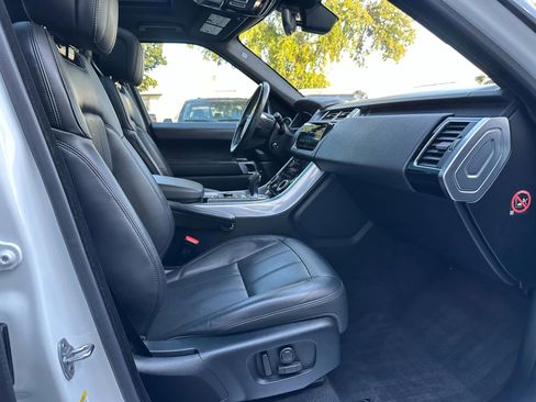 Used 2018 Land Rover Range Rover Sport HSE image 22