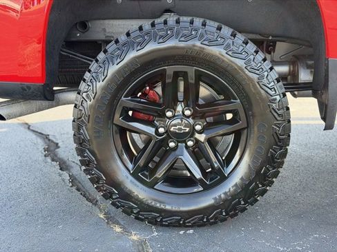 Used 2025 Chevrolet Silverado 1500 Custom Trail Boss image 16