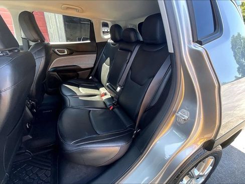 Used 2022 Jeep Compass Latitude AWD/4WD image 25