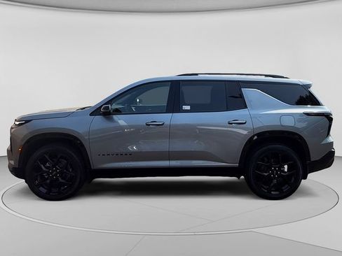 Used 2026 Chevrolet Traverse RS AWD/4WD image 2