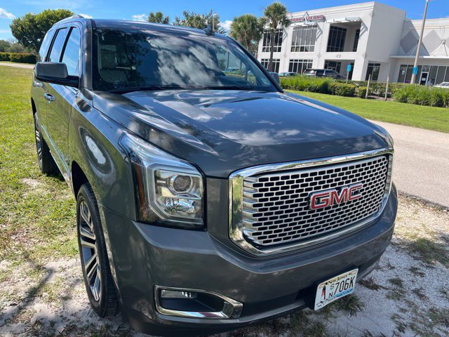 Used 2017 GMC Yukon Denali w/ Enhanced Security Package RWD image 3