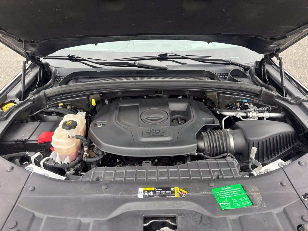 Used 2021 Jeep Grand Cherokee L Summit AWD/4WD image 11