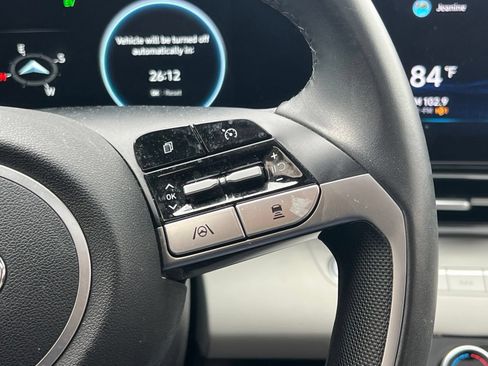 Certified 2021 Hyundai Elantra Limited FWD image 29