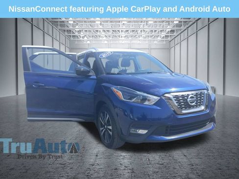 Used 2019 Nissan Kicks SR w/ SR Premium Package FWD image 9