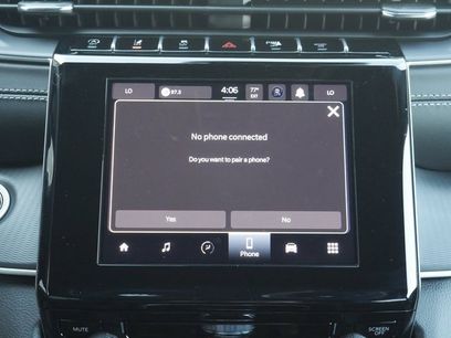 New 2025 Jeep Grand Cherokee Laredo