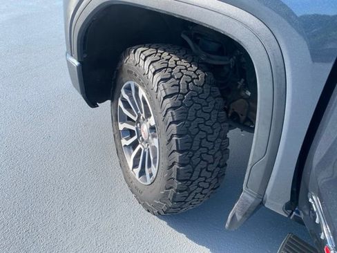 Used 2021 GMC Sierra 1500 AT4 w/ AT4 Value Package AWD/4WD image 25