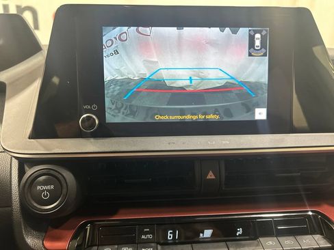 Used 2026 Toyota Prius Plug-In Hybrid FWD image 29