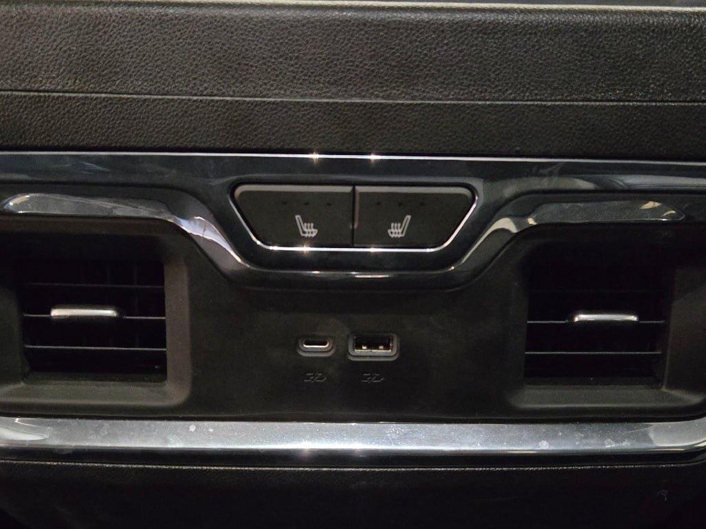 Certified 2023 GMC Sierra 1500 Denali AWD/4WD image 18