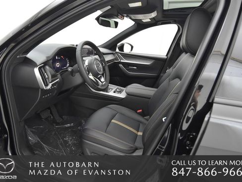 Certified 2025 MAZDA CX-70 Plug-In Hybrid w/ Premium Plus image 28