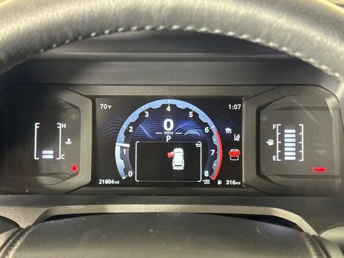 Used 2025 Toyota 4Runner SR5 AWD/4WD image 21