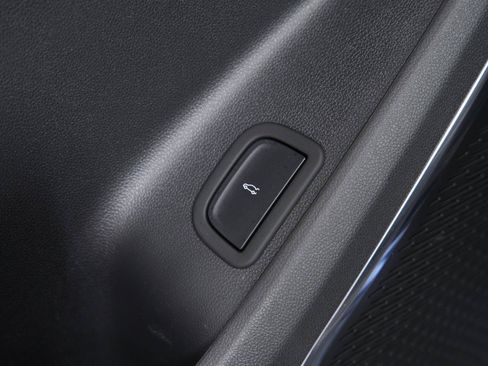 Used 2026 Chevrolet Traverse High Country w/ LPO, Floor Liner Package AWD/4WD image 35
