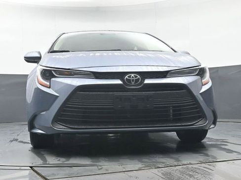 Used 2023 Toyota Corolla LE w/ LE Convenience Package image 34