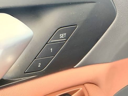 Certified 2023 BMW X5 sDrive40i w/ M Sport Package image 18