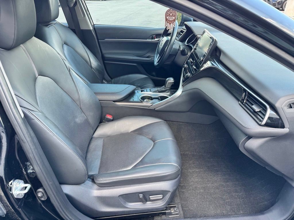 Used 2023 Toyota Camry XLE w/ Cold Weather Package FWD image 21