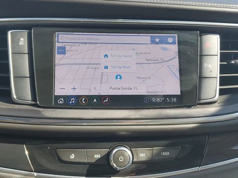 Used 2020 Buick Enclave Essence w/ Sound and Sites Package image 30