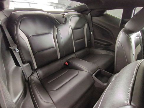 Used 2018 Chevrolet Camaro LT image 25