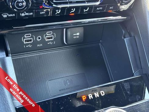 New 2025 Jeep Grand Cherokee Altitude image 30