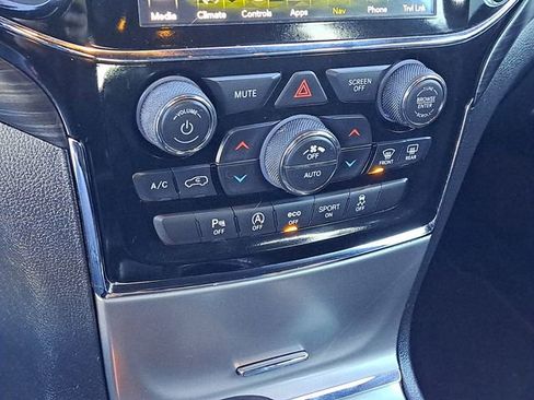 Used 2020 Jeep Grand Cherokee Altitude image 18