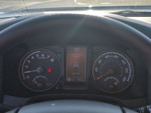 Used 2020 Toyota Tacoma SR w/ SR Convenience Package RWD image 18