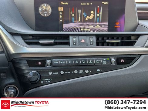 Used 2019 Lexus ES 350 w/ Premium Package image 25